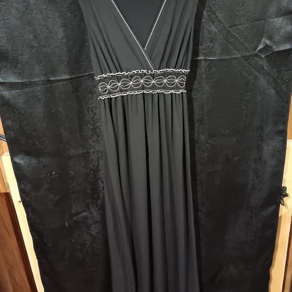 Floor length dress - Picture 4 of 4